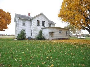 4225 E 2351st Rd, Sheridan, IL 60551