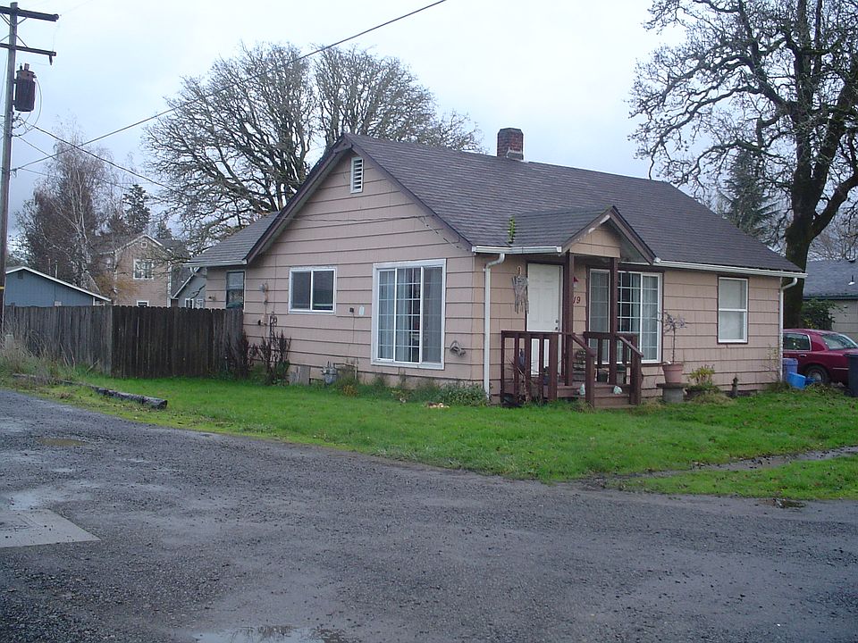 2nd image of 219 N 14th St