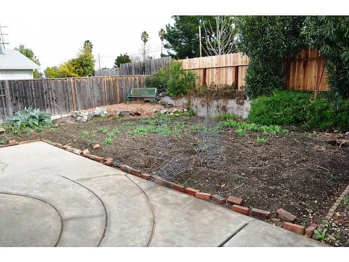 1450 El Dorado Dr photo 1