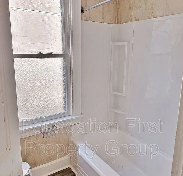 29 Fulton St — Photo 20