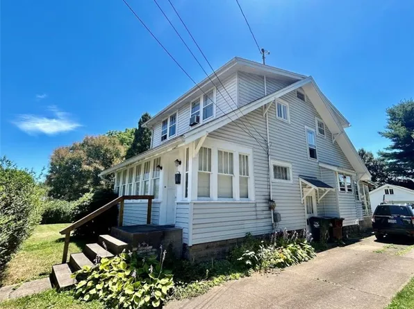 413 Ridge St, Belpre, OH 45714