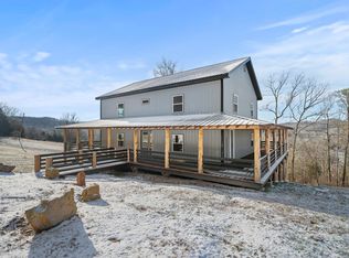 1237 Burton Williams Rd, Irvine, KY 40336