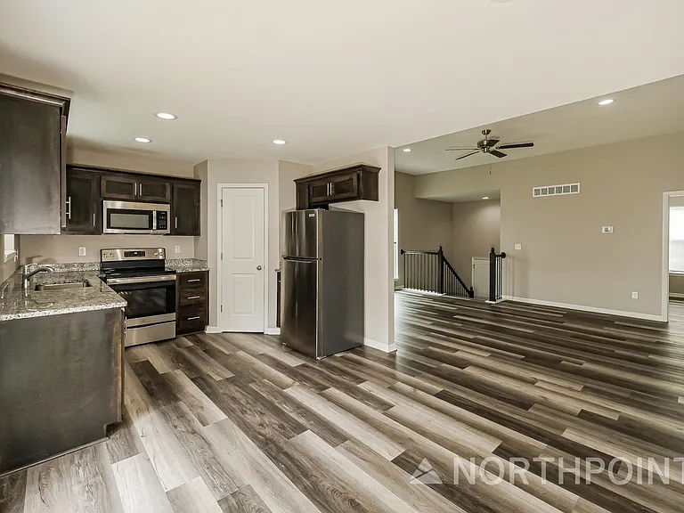 21808 Massa Cir — Photo 5