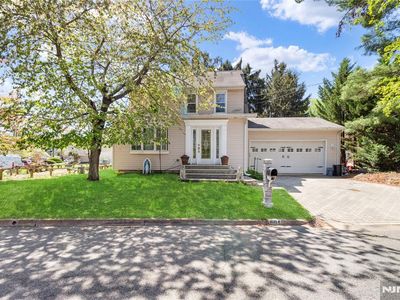 604 New Bridge Rd, Teaneck, NJ, 07666