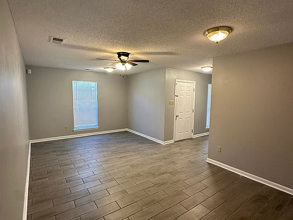 4th image of 3243 Kirkwall Rd