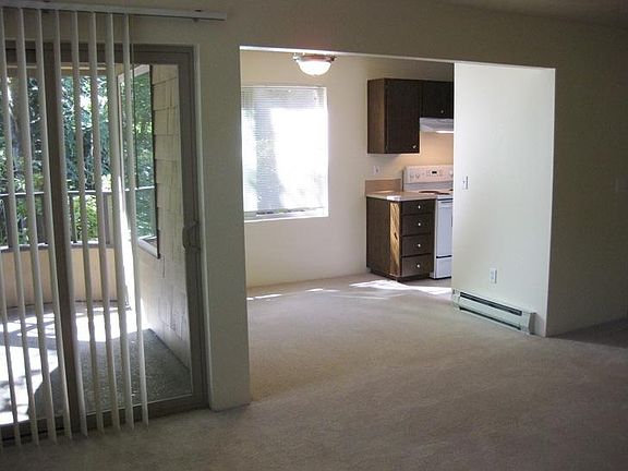 4th image of 14330 12th Ave NE APT 410M