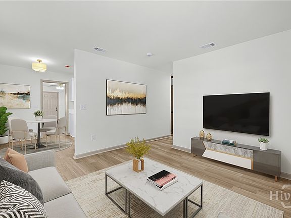 4th image of 2232 E Gwinnett Street