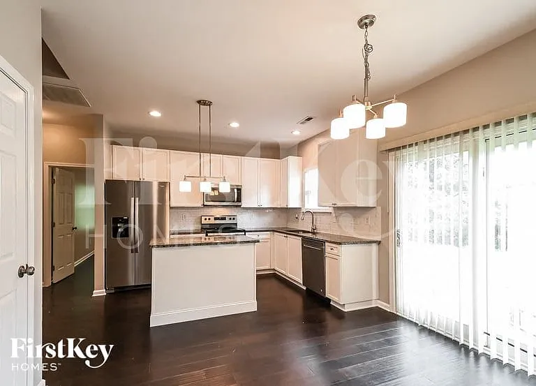 417 Blooming Meadows Rd — Photo 4