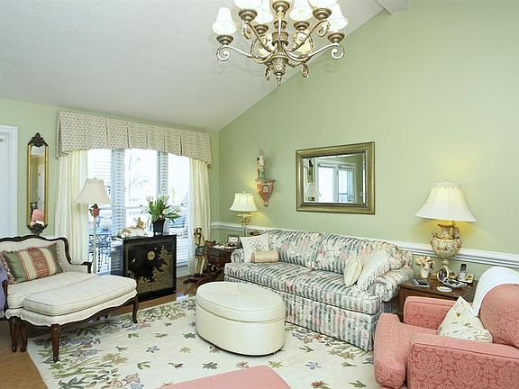 Great view of backyard from living room 