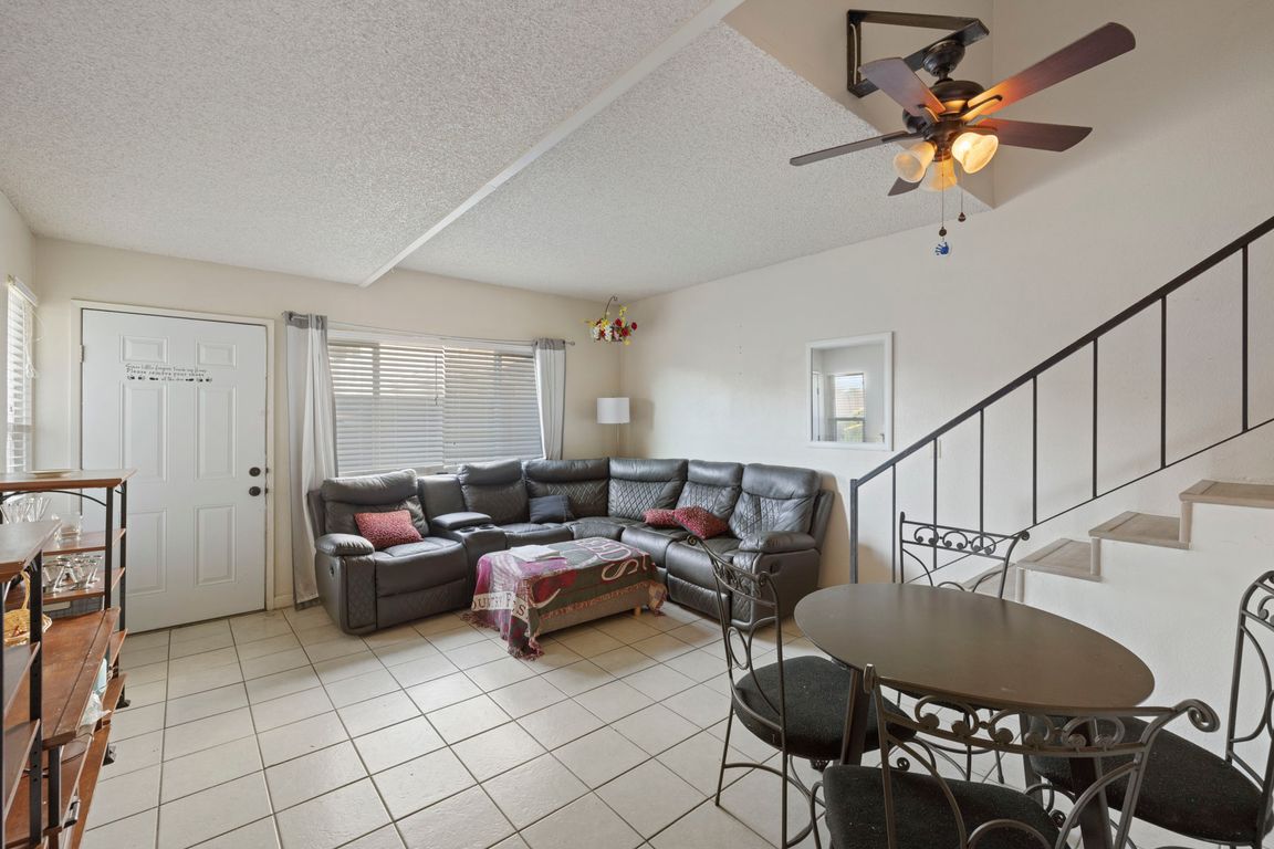 next background image