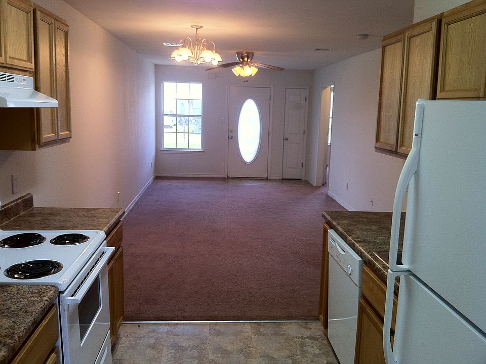 1st image of 17234 Avondale Cir