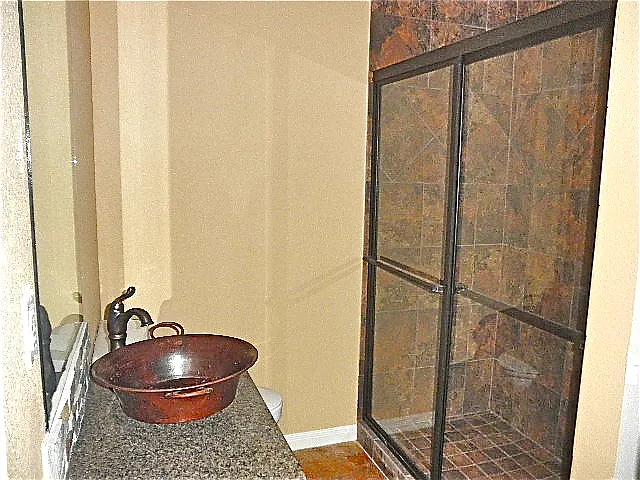 Hutchison - Echo — Photo 4