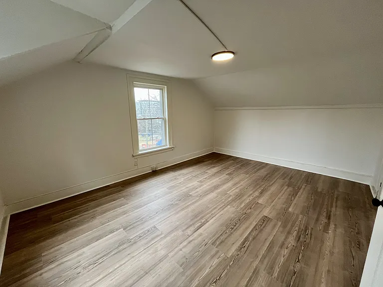 500 Ridge St — Photo 14