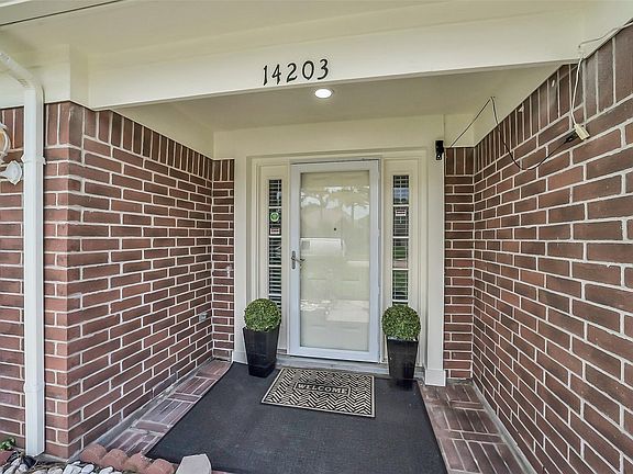 5th image of 14203 Almond Bay Ln
