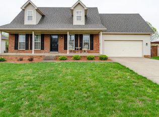 10702 Leven Blvd, Louisville, KY 40229