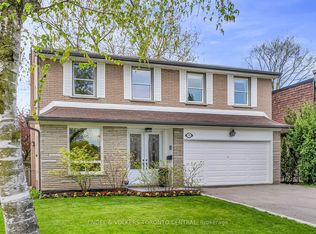 170 Fenn Ave, Toronto, ON M2P1X9