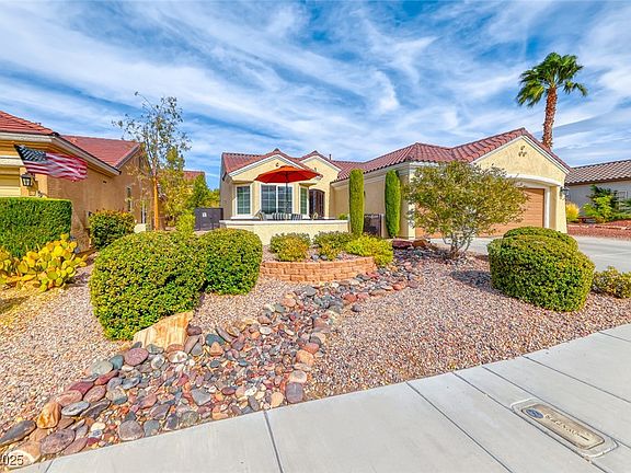 3rd image of 3032 Stratmoor Hills Ave