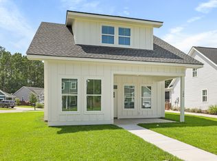 102 Brightwood Dr, Huger, SC 29450