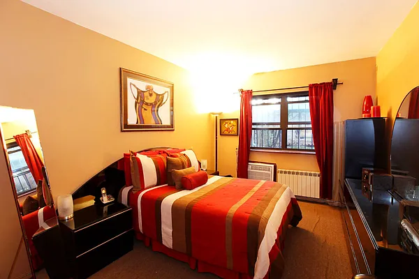 Sold by House-N-Key Realty | media 10