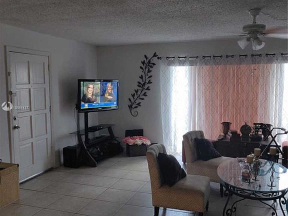 2nd image of 11607 NW 29th St APT B2