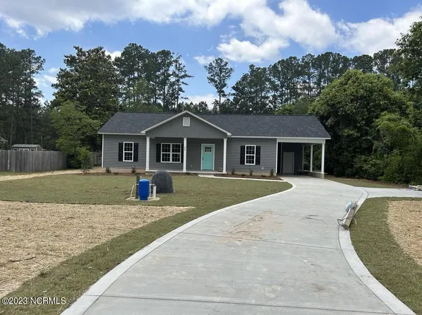 199 Snoozing Pine Lane, Aberdeen, NC 28315