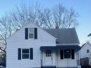 5245 Clement Ave, Maple Heights, OH 44137