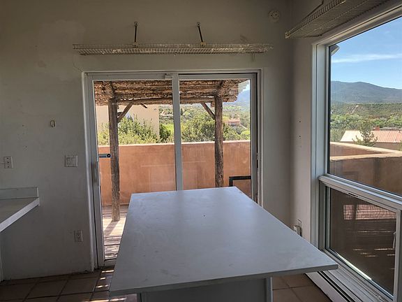 4th image of 229 Valle Del Sol Dr