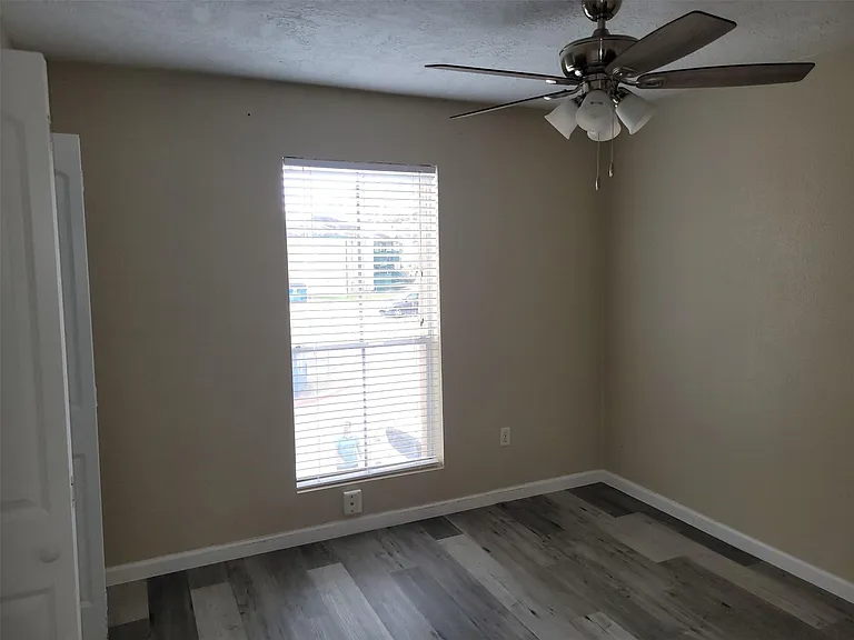 1516 Bay Area Blvd #2 — Photo 9