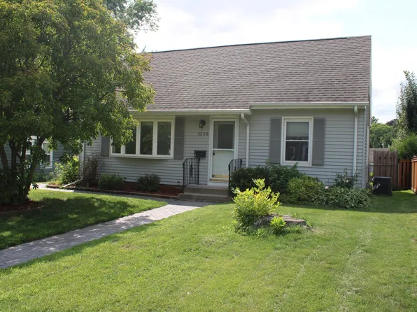 3338 Benjamin St NE, Minneapolis, MN 55418