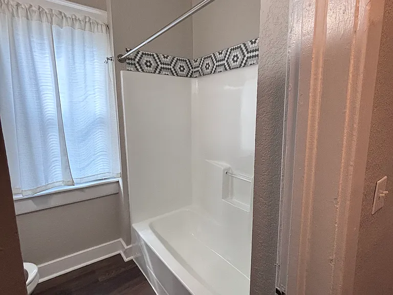 317 E Patti Page Blvd — Photo 56