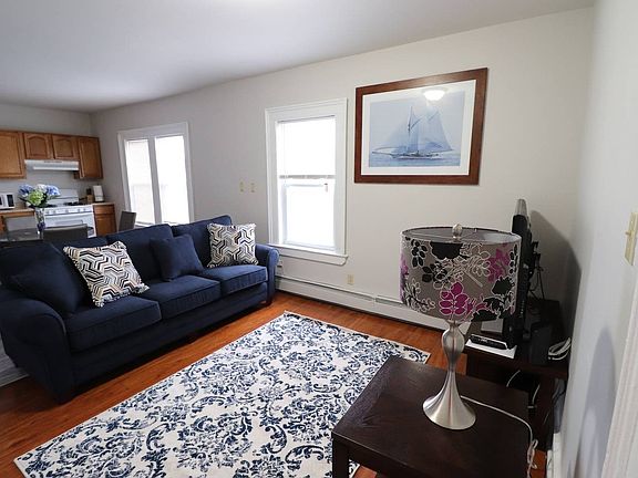 2nd image of 24 Douglas St #3E