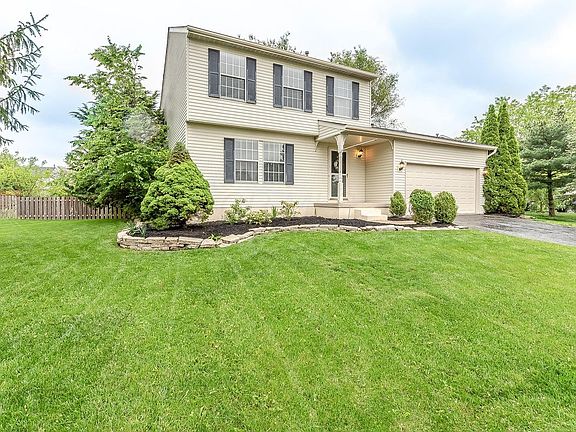 2nd image of 560 Courtland Ln