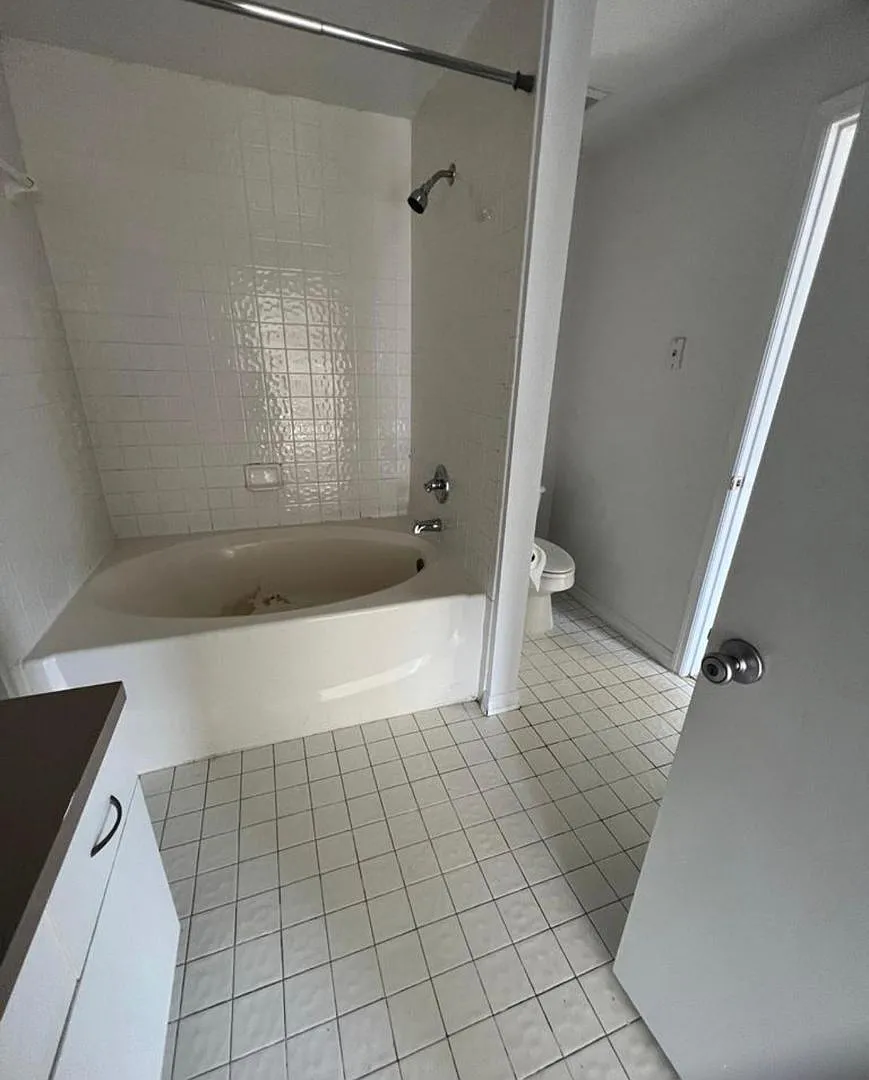 5548-6306 Metrowest Blvd, Orlando 2 bed 1 bath — Photo 4