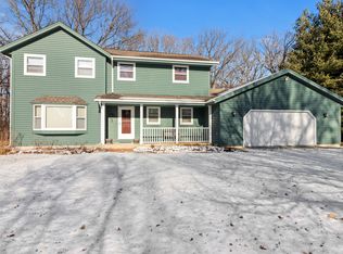 25900 Woodstead Rd, Waterford, WI 53185