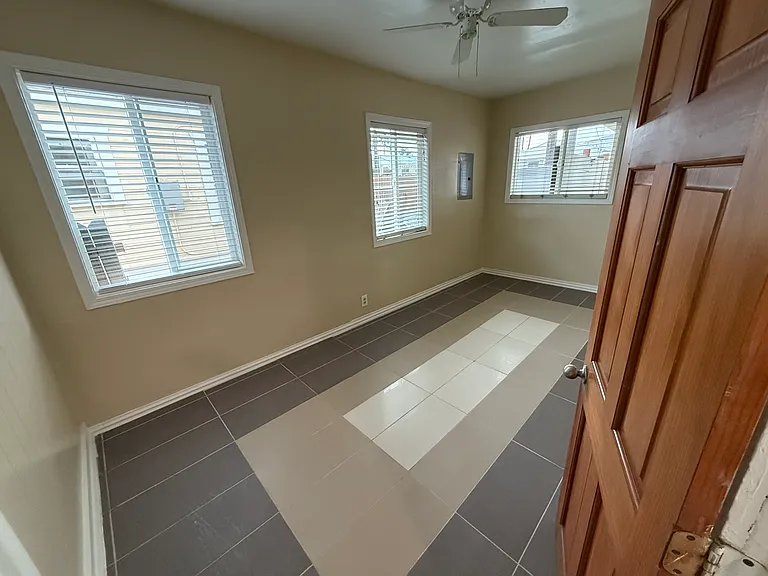 4862 Palm Ave — Photo 6