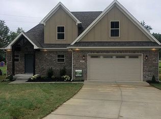 4203 Wine Cellar Ct, Louisville, KY 40272