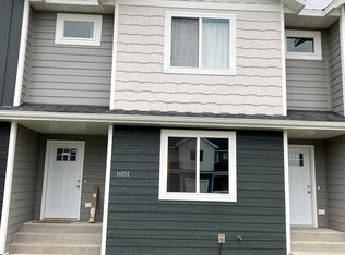 817 Thames Ct, Grand Forks, ND 58203