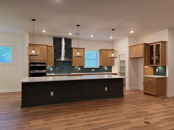 5th image of 118 Anna Marie Way