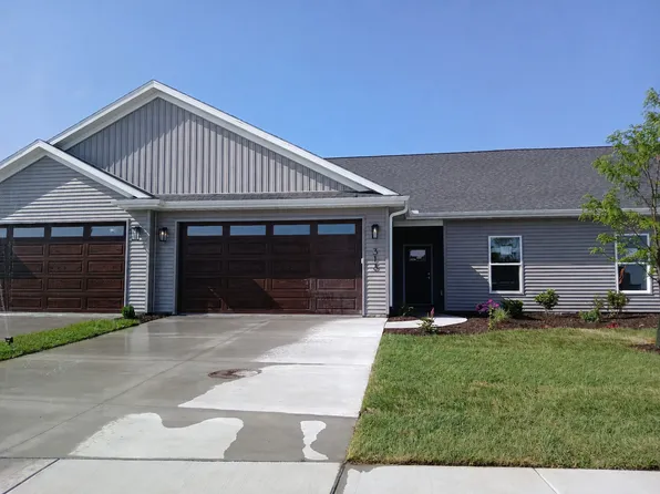 313 E Donahue St, Eldridge, IA 52748