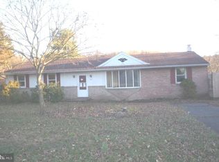 34 Golf Acres Rd, Mohnton, PA 19540
