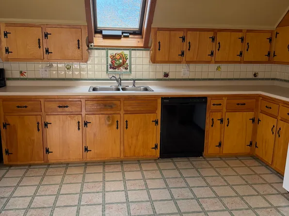 329 Main St #B, Somersworth, NH 03878