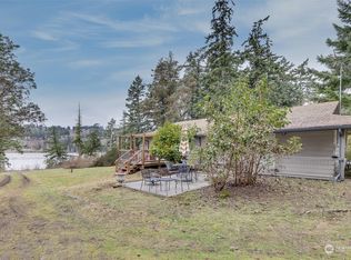 253 Barnum Rd, Camano Island, WA 98282