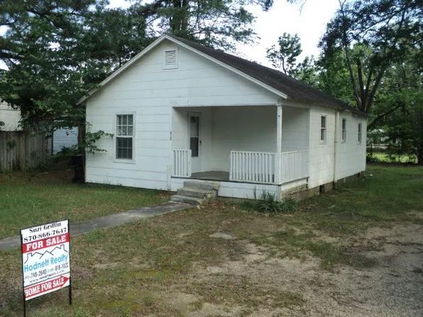 717 Nettles St, Hampton, AR 71744