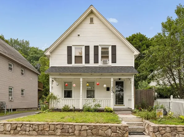 323 Rollstone St, Fitchburg, MA 01420