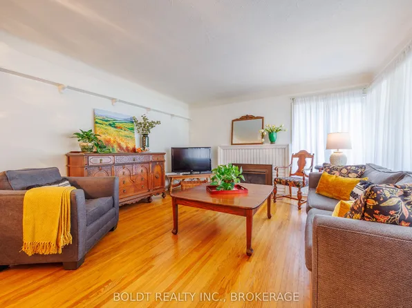 6 Mountainview Dr, Saint Catharines, ON L2T 3H4