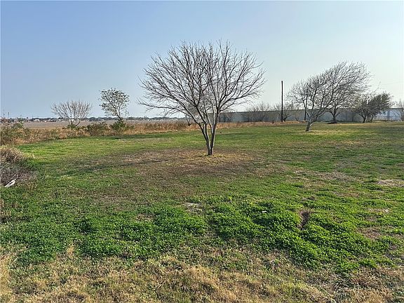 3rd image of 0 Bratton Rd