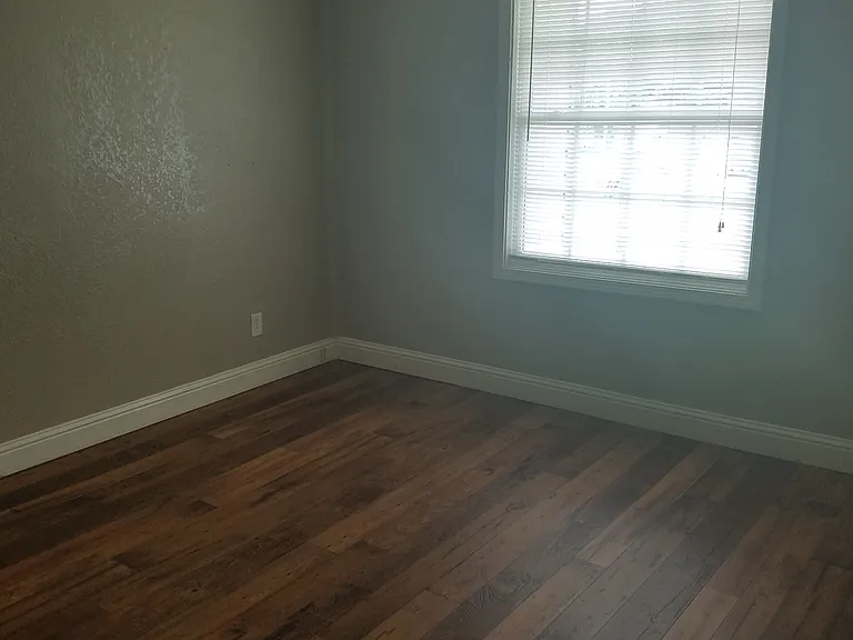 706 S Hancock St — Photo 9