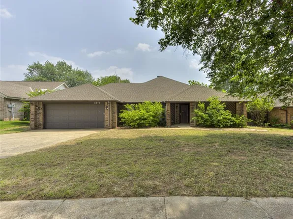 2512 Brookhaven Dr, Edmond, OK 73034
