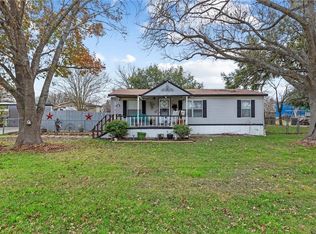 1656 Pecan Dr NW, McQueeney, TX 78123