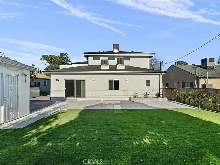 6051 Teesdale Ave — Photo 31